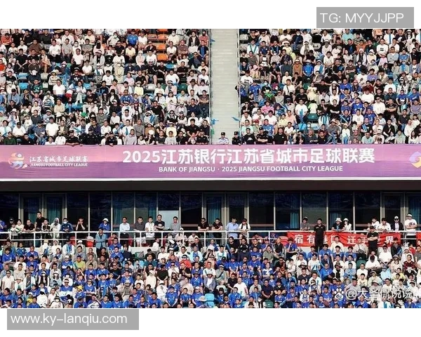 2025年中国足球赛事观众热潮中超和苏超共计60场吸引超4万观众