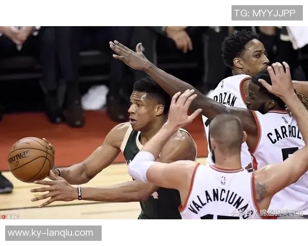 文班在禁区内的攻防威慑力展现21分钟正负值21助雷霆逆转局势